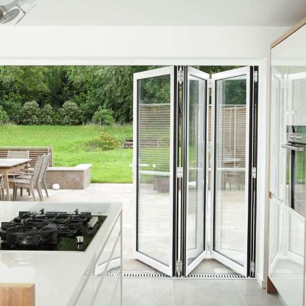 伊盾門窗埃菲爾折疊門怎么樣？