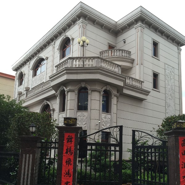 為什么中國人愿意花兩三百萬買房子，卻不愿意花兩三萬買門窗？