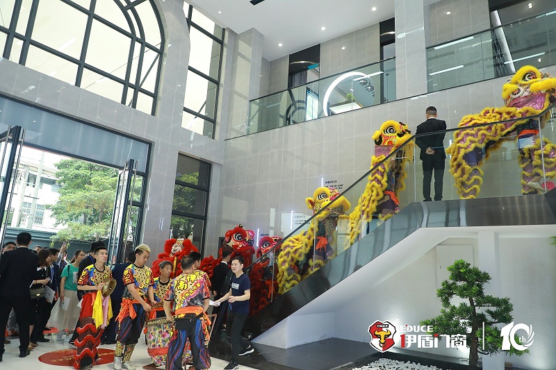 安全門窗哪家好？當(dāng)屬伊盾門窗制造！b3